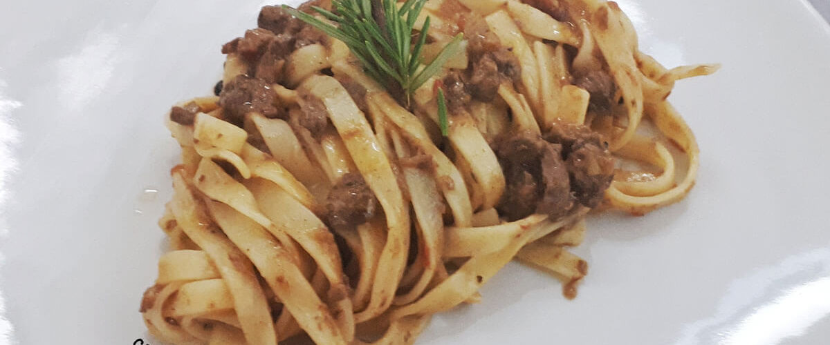 Fettuccine al ragù di cinghiale