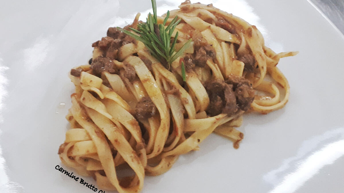 Fettuccine al ragù di cinghiale