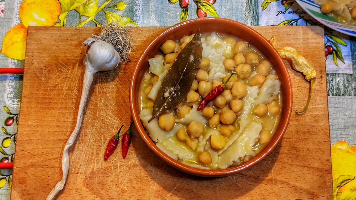 Lagane e ceci, la ricetta calabrese